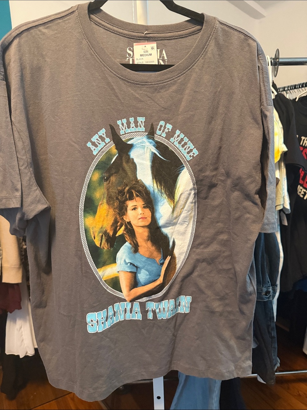 Shania Twain Graphic Tee - Gray Short Sleeve